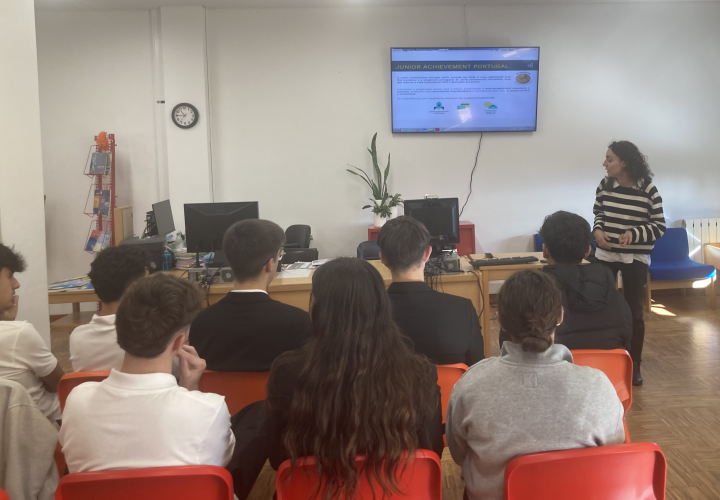 Alunos do Ensino Profissional participam em mais uma edição do Programa “A Empresa”